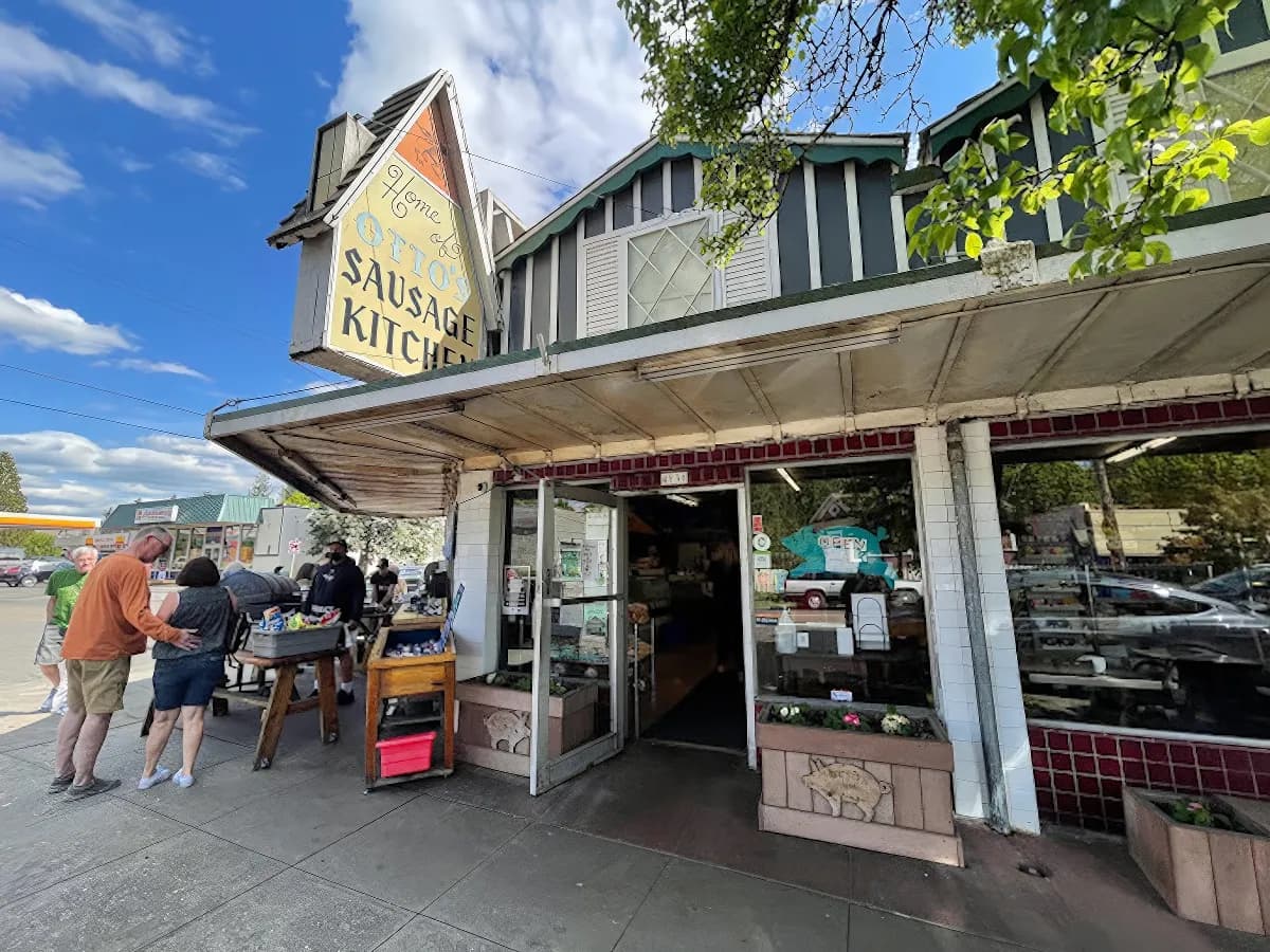 Otto's Sausage Kitchen and Meat Market as seen from the outside